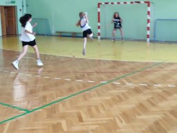  Rozgrywki o mistrzostwo szkoły w mini piłce ręcznej dziewcząt i mini piłce nożnej chłopców